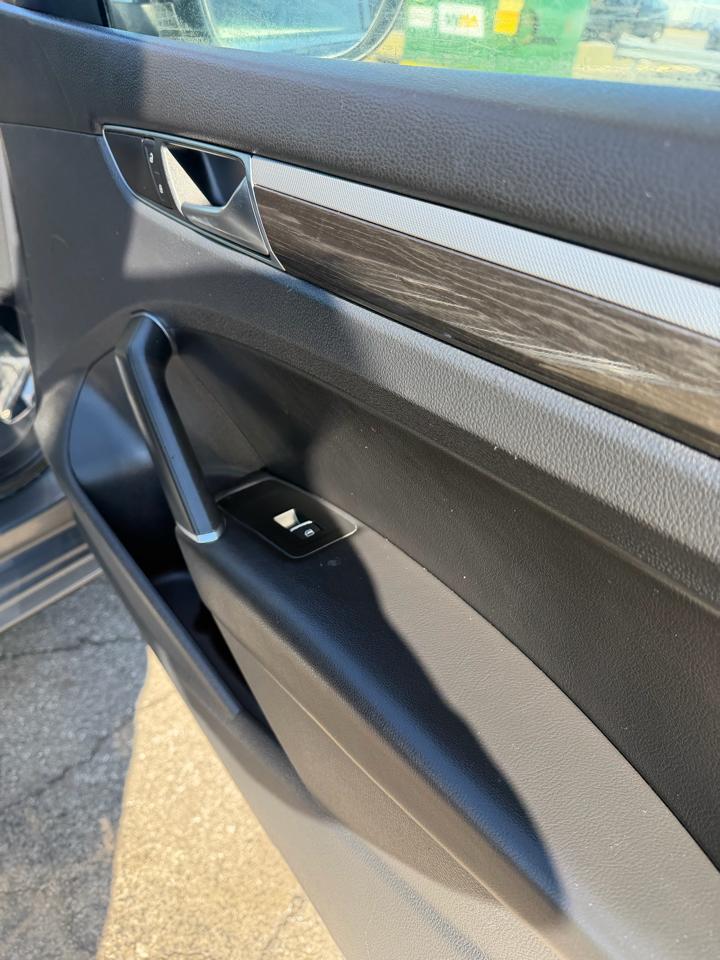 Volkswagen Passat 1.8T SE Auto 2017