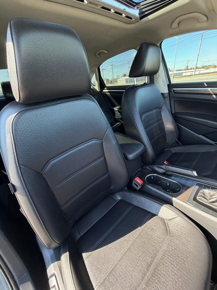 Volkswagen Passat 1.8T SE Auto 2017