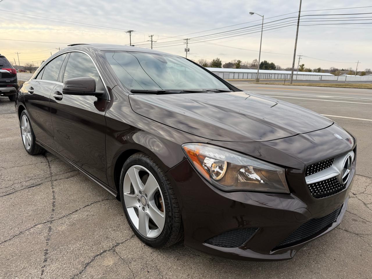 Mercedes-Benz CLA 4dr Sdn CLA 250 4MATIC 2016