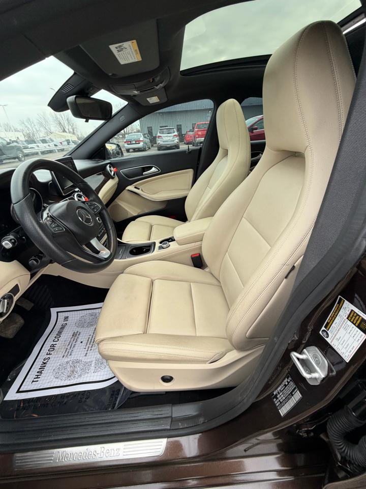 Mercedes-Benz CLA 4dr Sdn CLA 250 4MATIC 2016