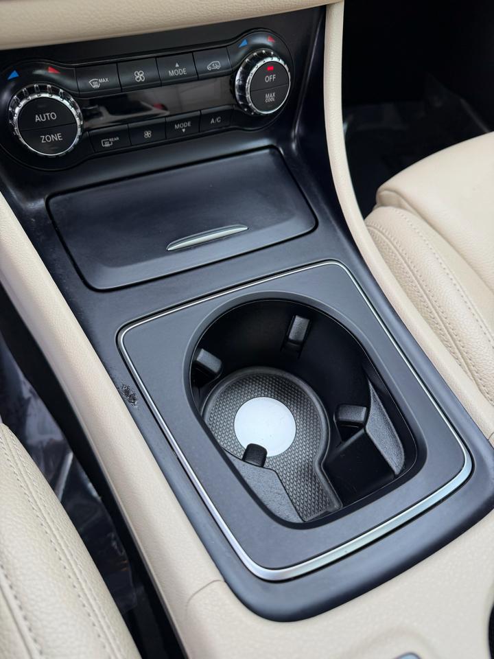 Mercedes-Benz CLA 4dr Sdn CLA 250 4MATIC 2016