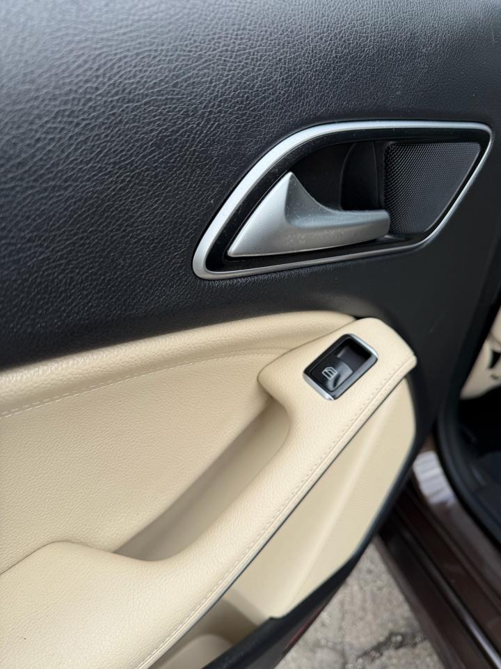 Mercedes-Benz CLA 4dr Sdn CLA 250 4MATIC 2016