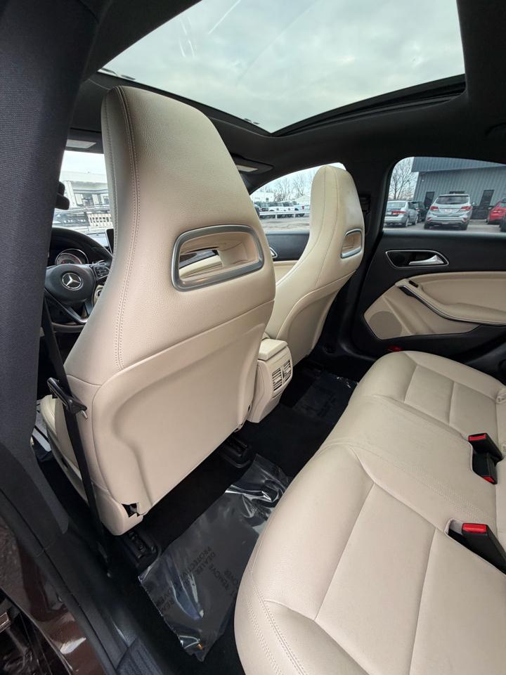 Mercedes-Benz CLA 4dr Sdn CLA 250 4MATIC 2016
