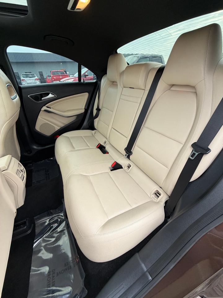 Mercedes-Benz CLA 4dr Sdn CLA 250 4MATIC 2016