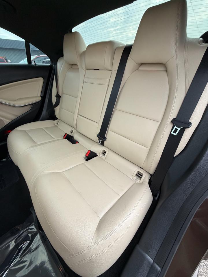 Mercedes-Benz CLA 4dr Sdn CLA 250 4MATIC 2016