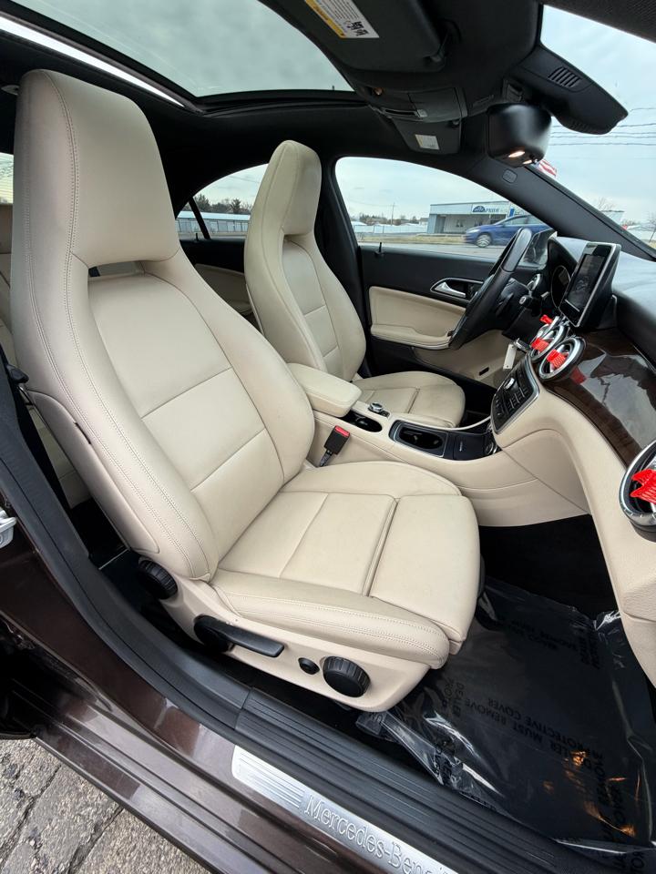 Mercedes-Benz CLA 4dr Sdn CLA 250 4MATIC 2016