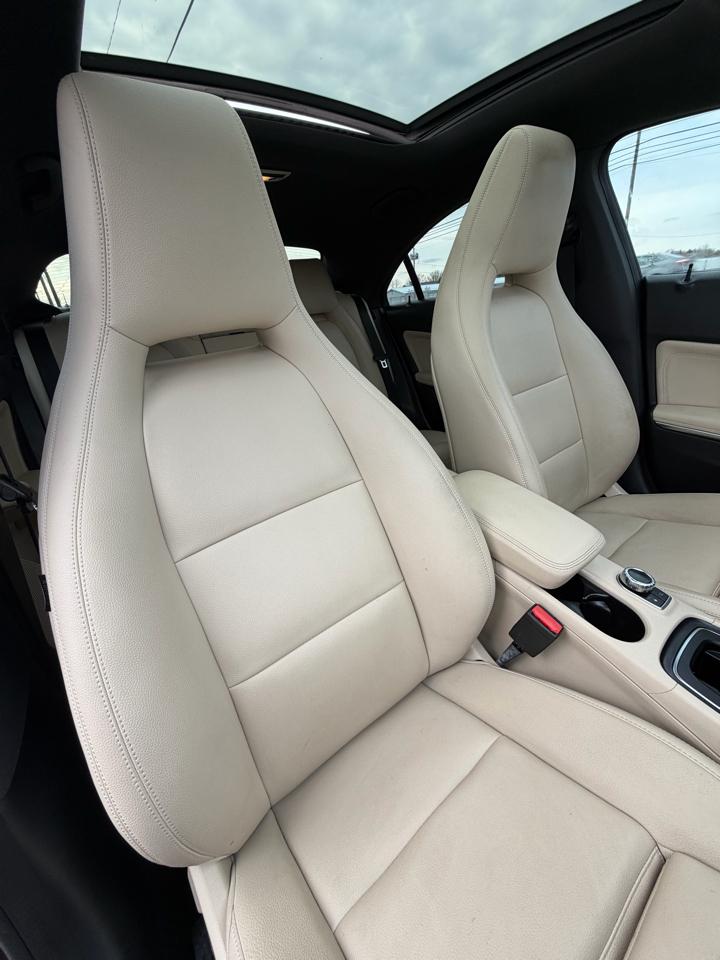 Mercedes-Benz CLA 4dr Sdn CLA 250 4MATIC 2016