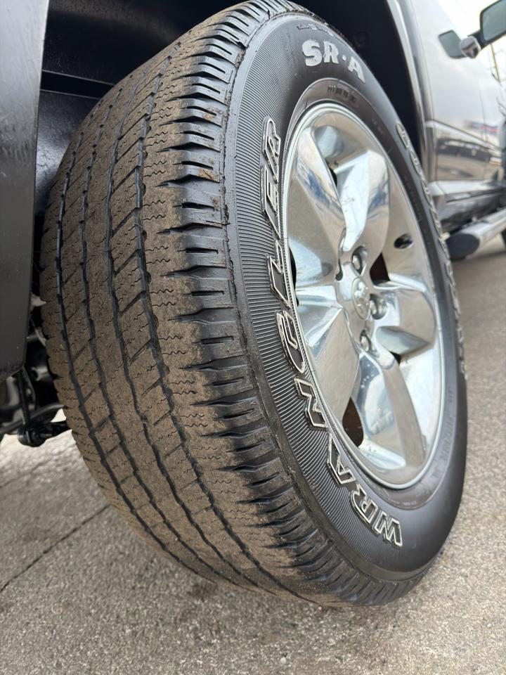 RAM 1500 4WD Crew Cab 140.5" Big Horn 2015