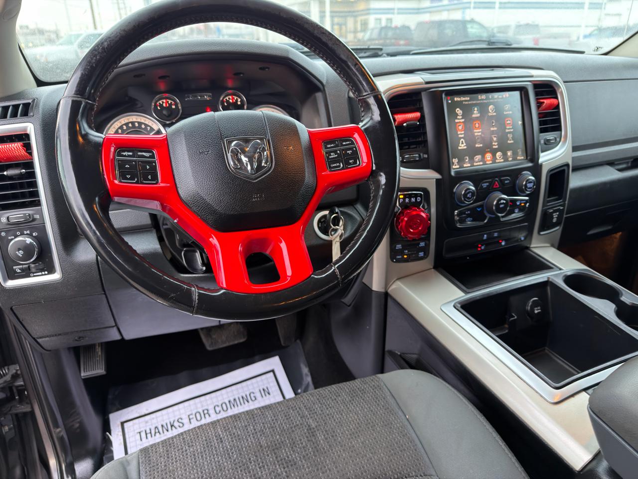 RAM 1500 4WD Crew Cab 140.5" Big Horn 2015