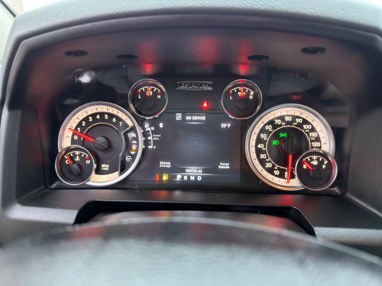 RAM 1500 4WD Crew Cab 140.5" Big Horn 2015