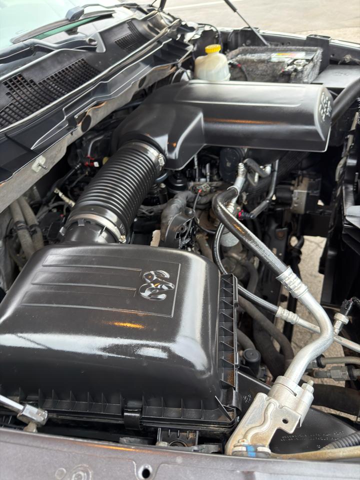 RAM 1500 4WD Crew Cab 140.5" Big Horn 2015