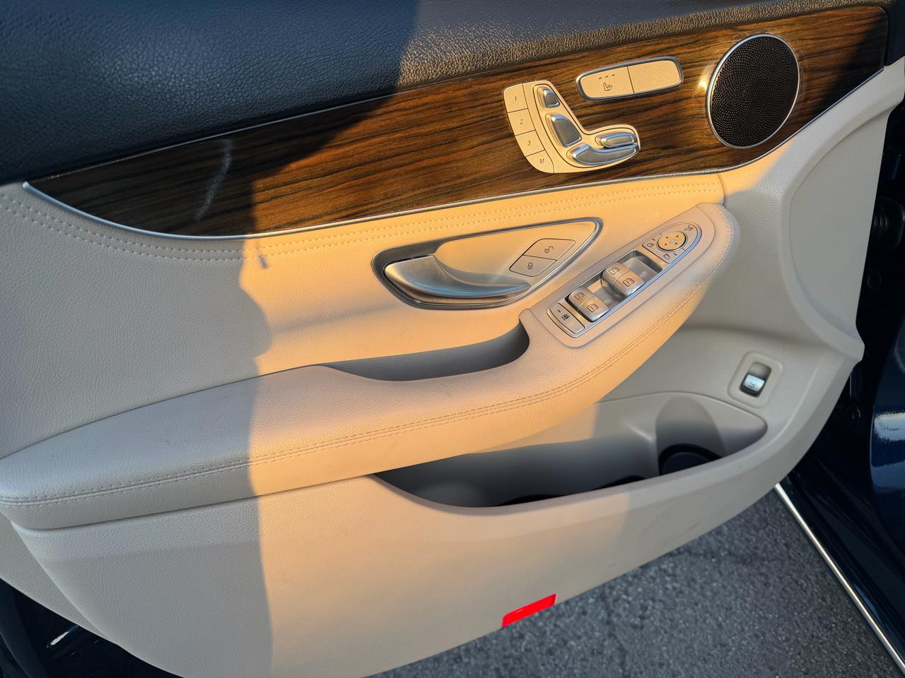 Mercedes-Benz C-Class 4dr Sdn C 300 4MATIC 2016