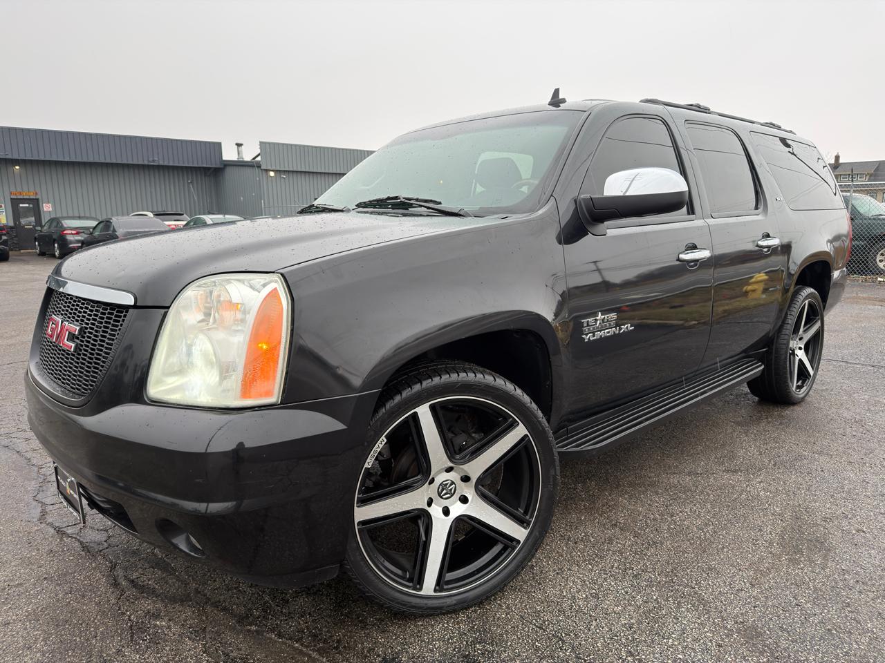 GMC Yukon XL 4WD 4dr 1500 SLT 2011