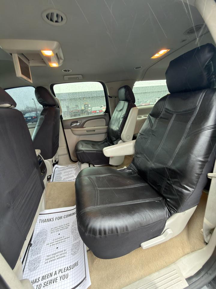 GMC Yukon XL 4WD 4dr 1500 SLT 2011