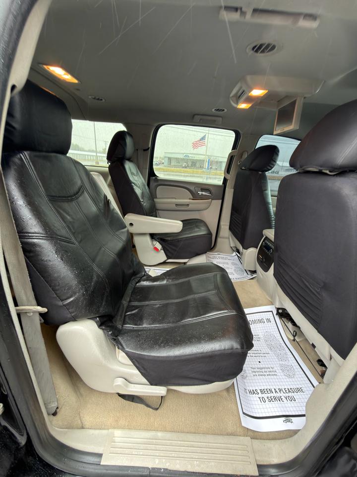 GMC Yukon XL 4WD 4dr 1500 SLT 2011