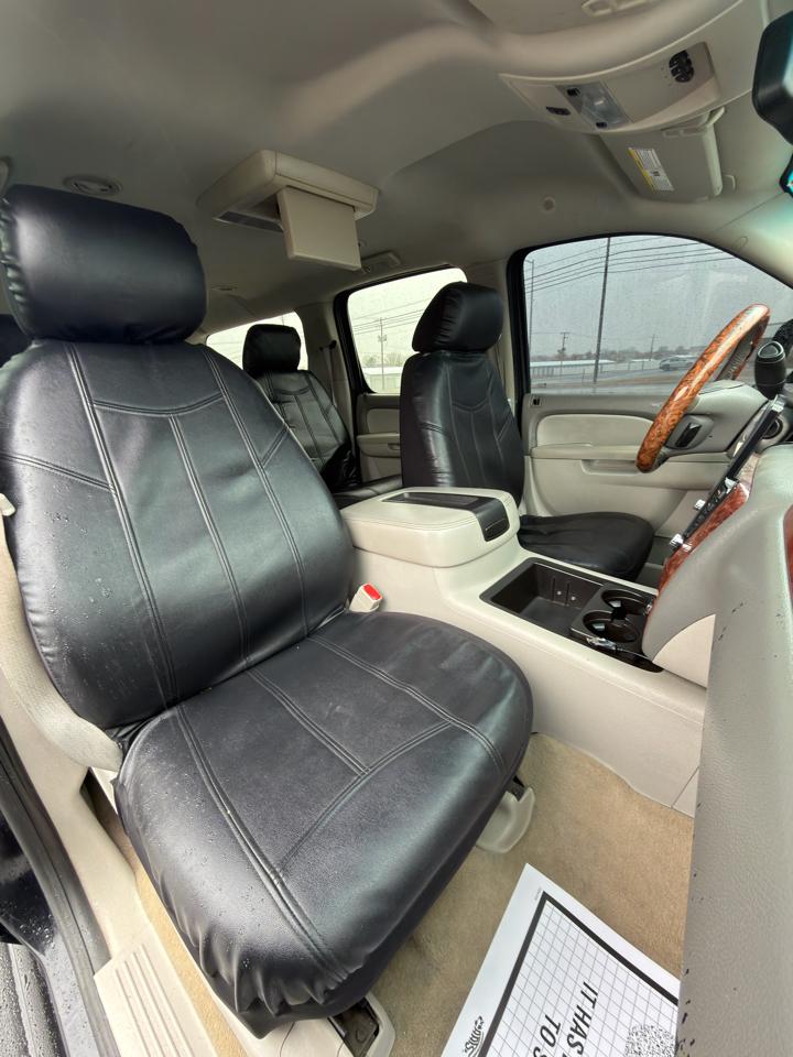 GMC Yukon XL 4WD 4dr 1500 SLT 2011