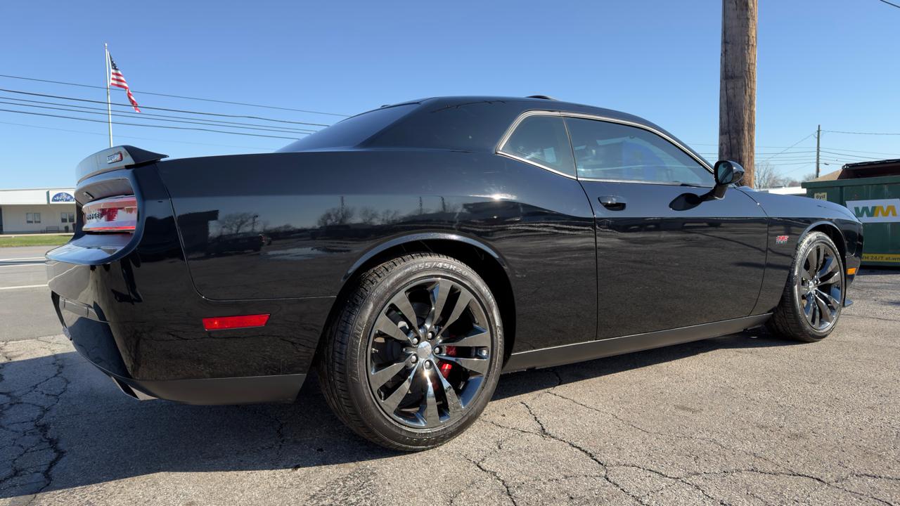 Dodge Challenger 2dr Cpe SRT8 2014