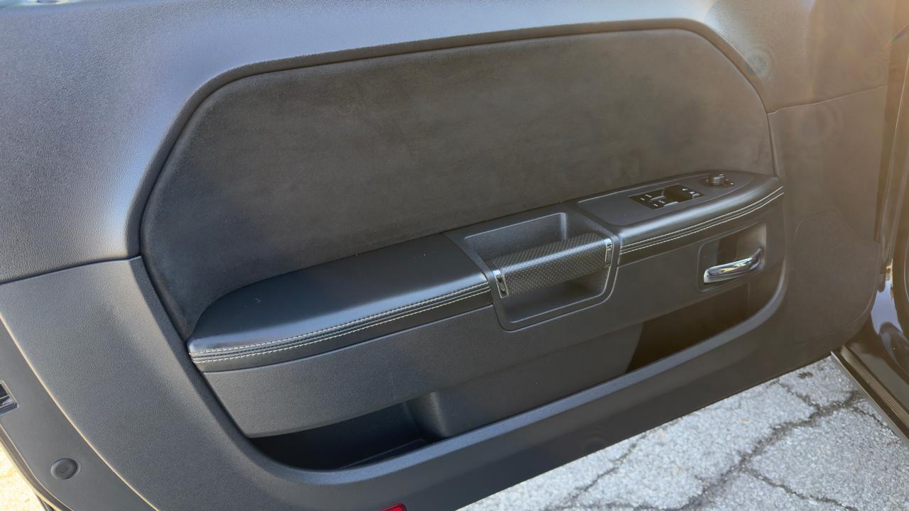 Dodge Challenger 2dr Cpe SRT8 2014