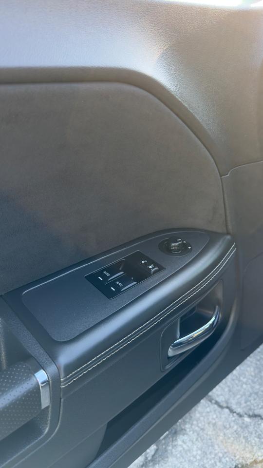 Dodge Challenger 2dr Cpe SRT8 2014