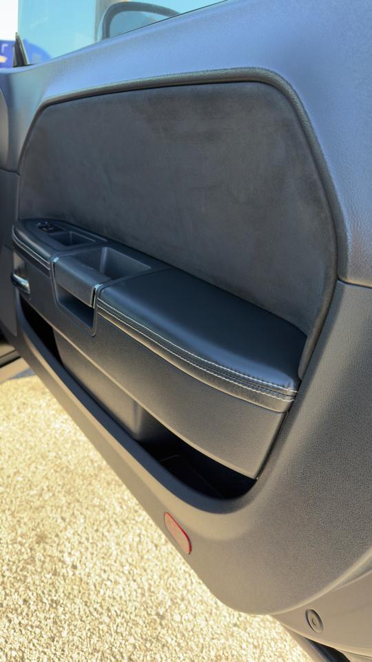 Dodge Challenger 2dr Cpe SRT8 2014