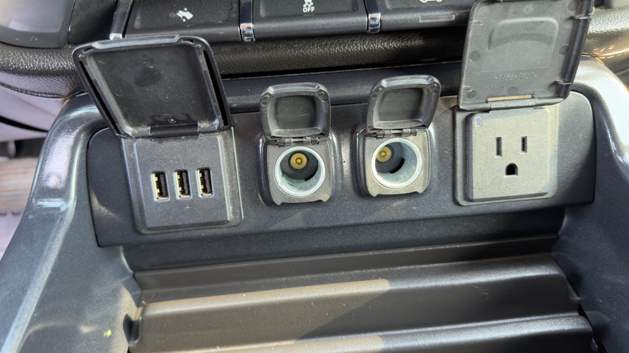 Chevrolet Silverado 1500 4WD Double Cab 143.5" LTZ w/1LZ 2014