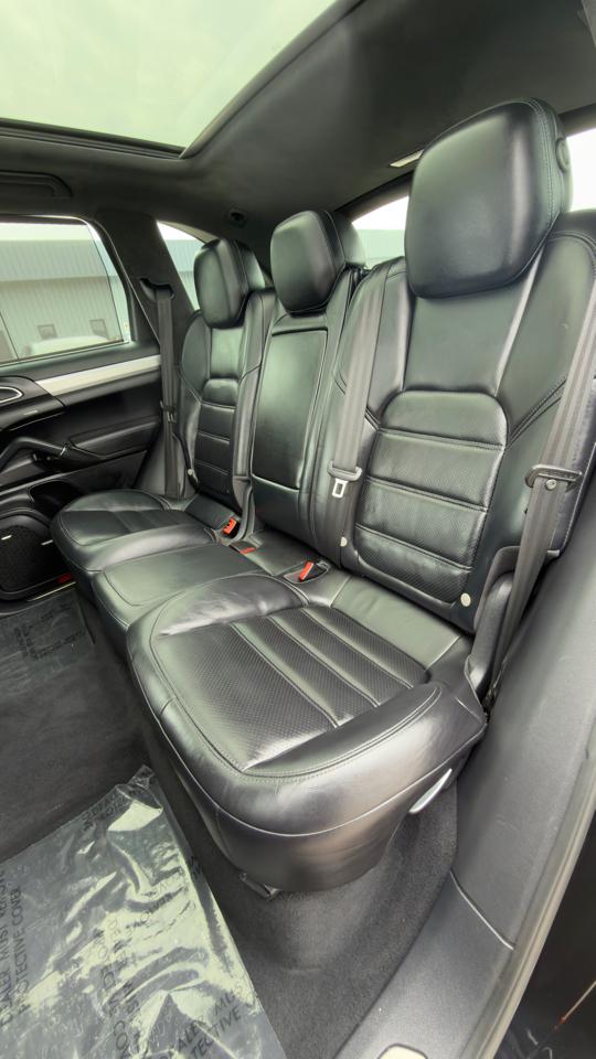 Porsche Cayenne AWD 4dr Turbo 2015