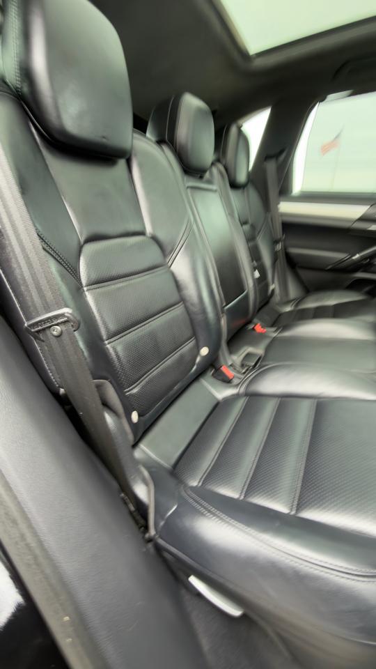 Porsche Cayenne AWD 4dr Turbo 2015