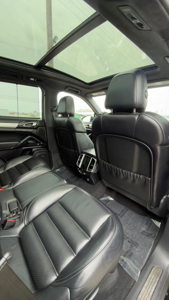 Porsche Cayenne AWD 4dr Turbo 2015