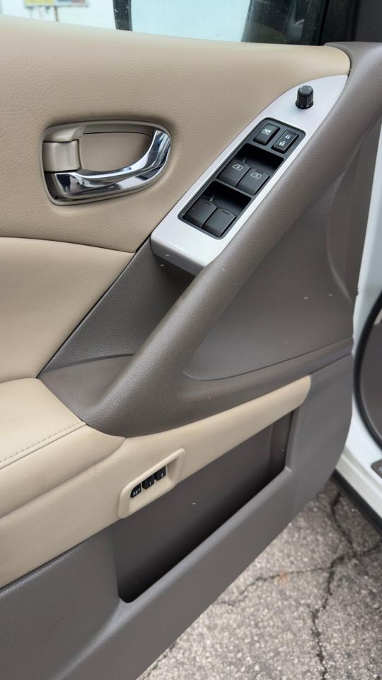 Nissan Murano AWD 4dr SL 2011