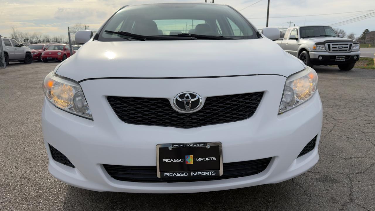 Toyota Corolla 4dr Sdn Man (Natl) 2010