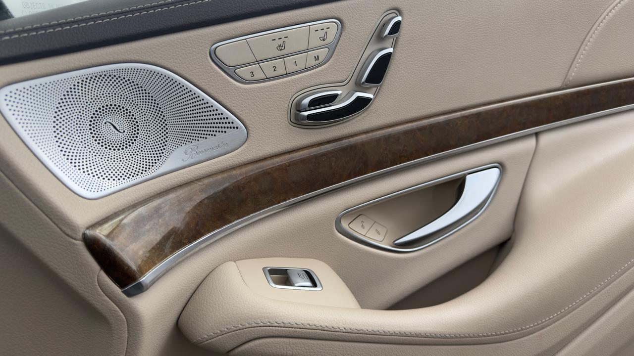 Mercedes-Benz S-Class 4dr Sdn S 550 4MATIC 2015