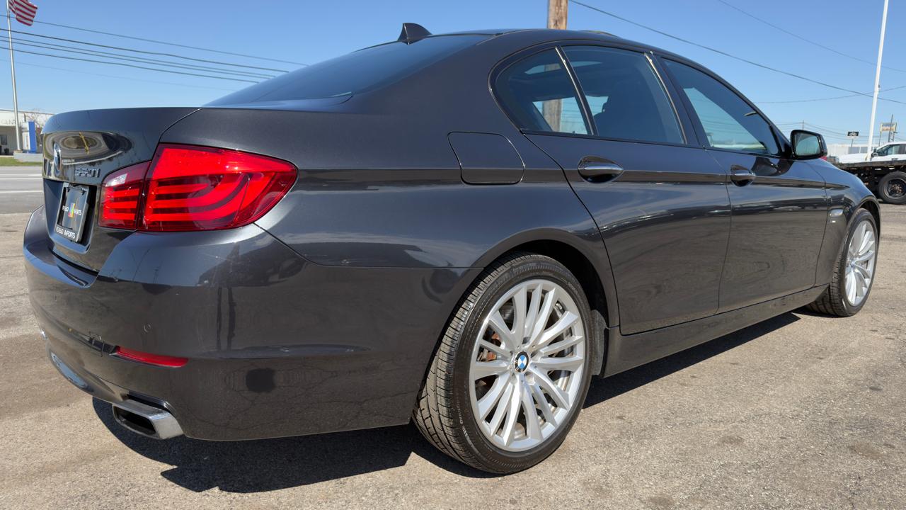 BMW 5 Series 4dr Sdn 550i xDrive AWD 2012