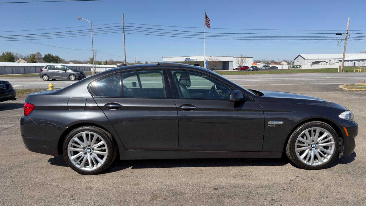 BMW 5 Series 4dr Sdn 550i xDrive AWD 2012