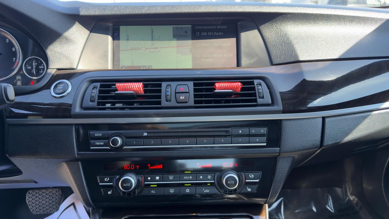 BMW 5 Series 4dr Sdn 550i xDrive AWD 2012