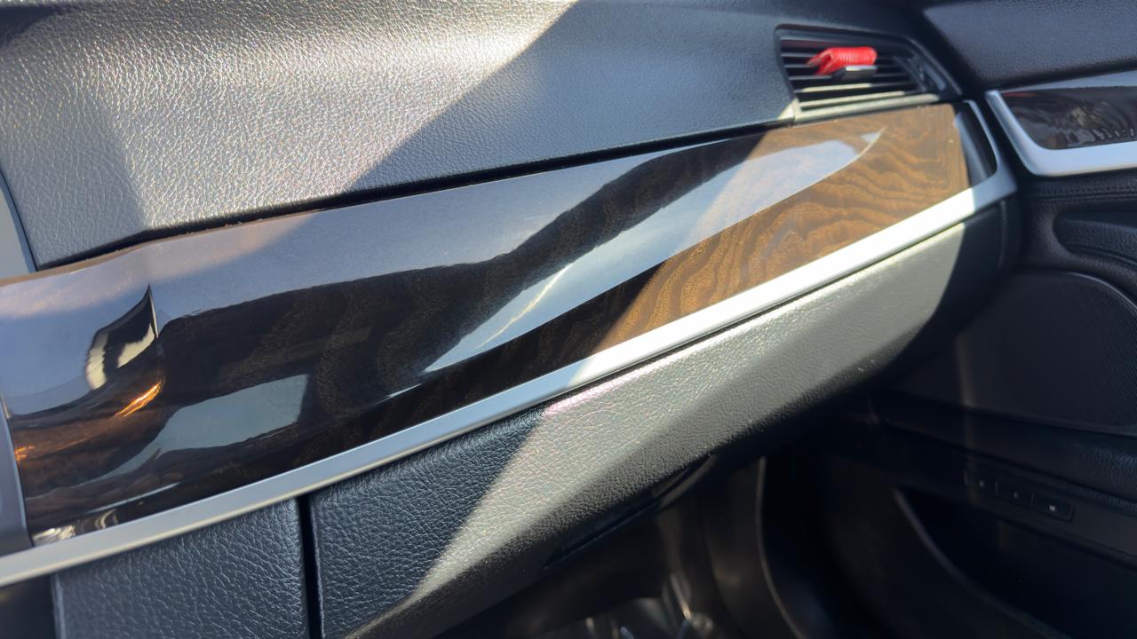 BMW 5 Series 4dr Sdn 550i xDrive AWD 2012