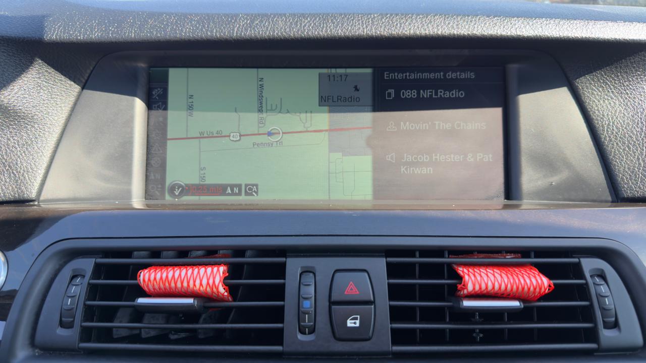 BMW 5 Series 4dr Sdn 550i xDrive AWD 2012