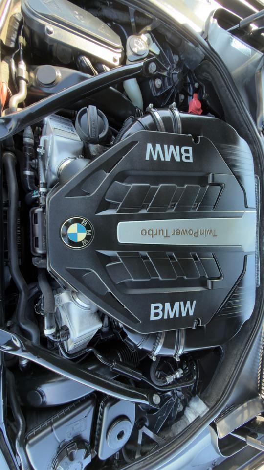 BMW 5 Series 4dr Sdn 550i xDrive AWD 2012