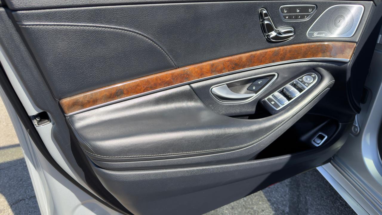 Mercedes-Benz S-Class 4dr Sdn S 550 4MATIC 2015