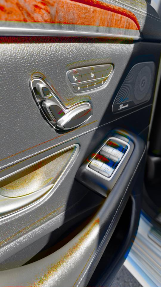 Mercedes-Benz S-Class 4dr Sdn S 550 4MATIC 2015