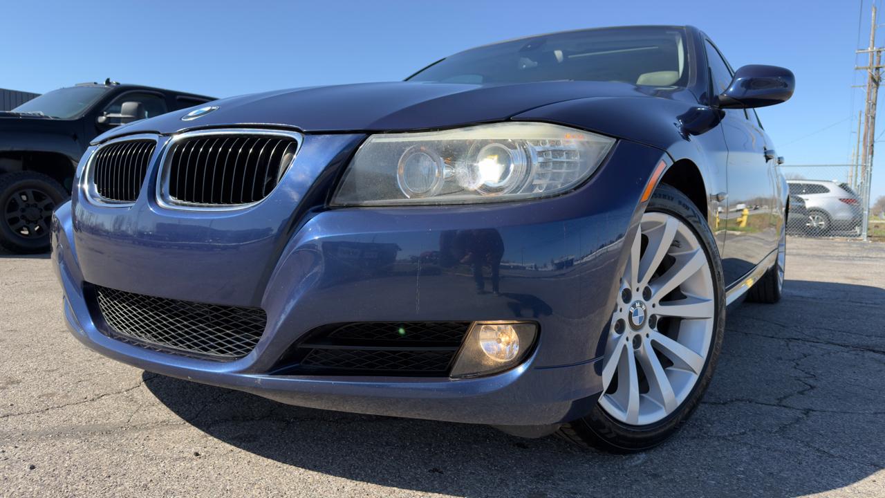 BMW 3 Series 4dr Sdn 328i RWD SULEV 2011