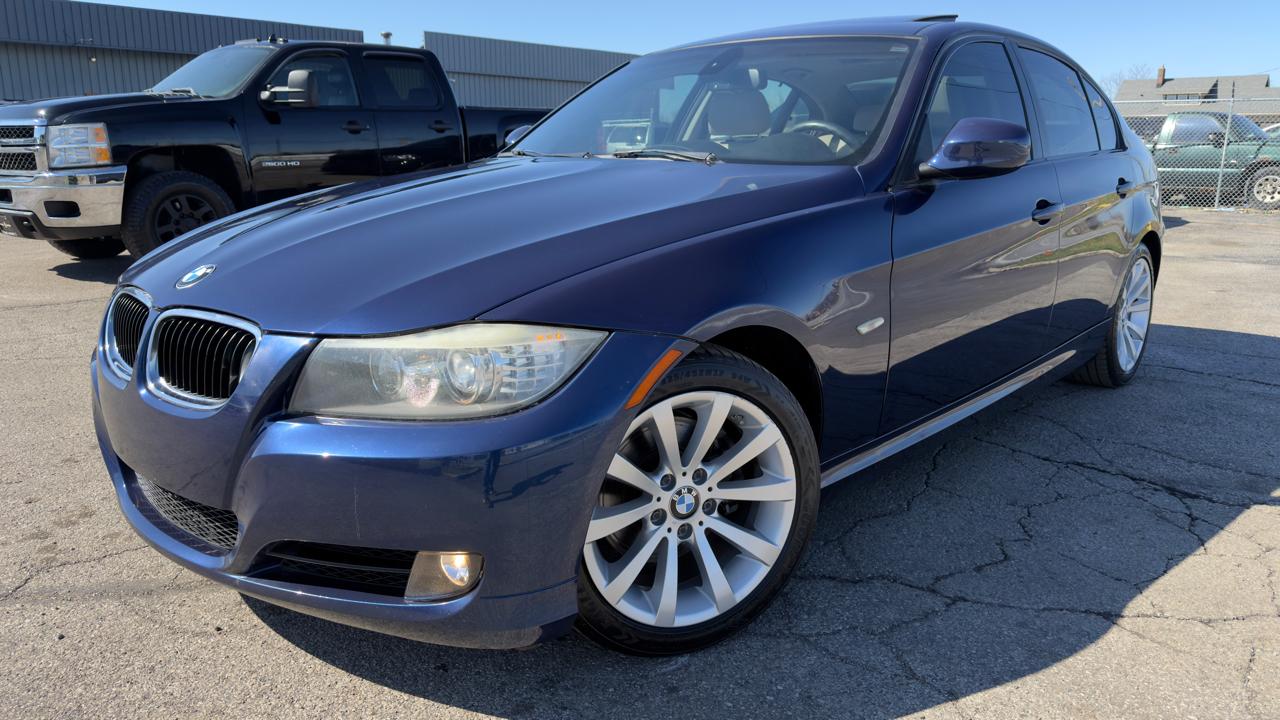 BMW 3 Series 4dr Sdn 328i RWD SULEV 2011