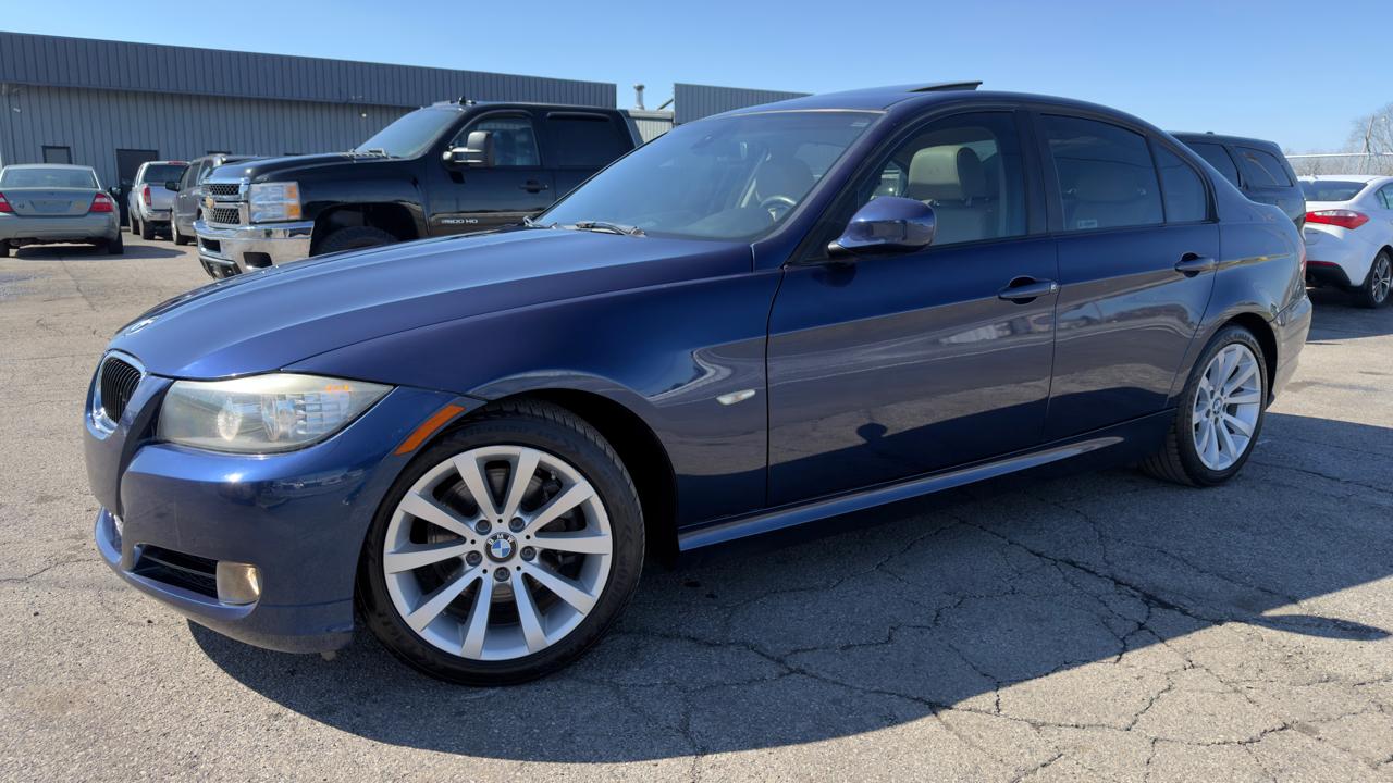 BMW 3 Series 4dr Sdn 328i RWD SULEV 2011