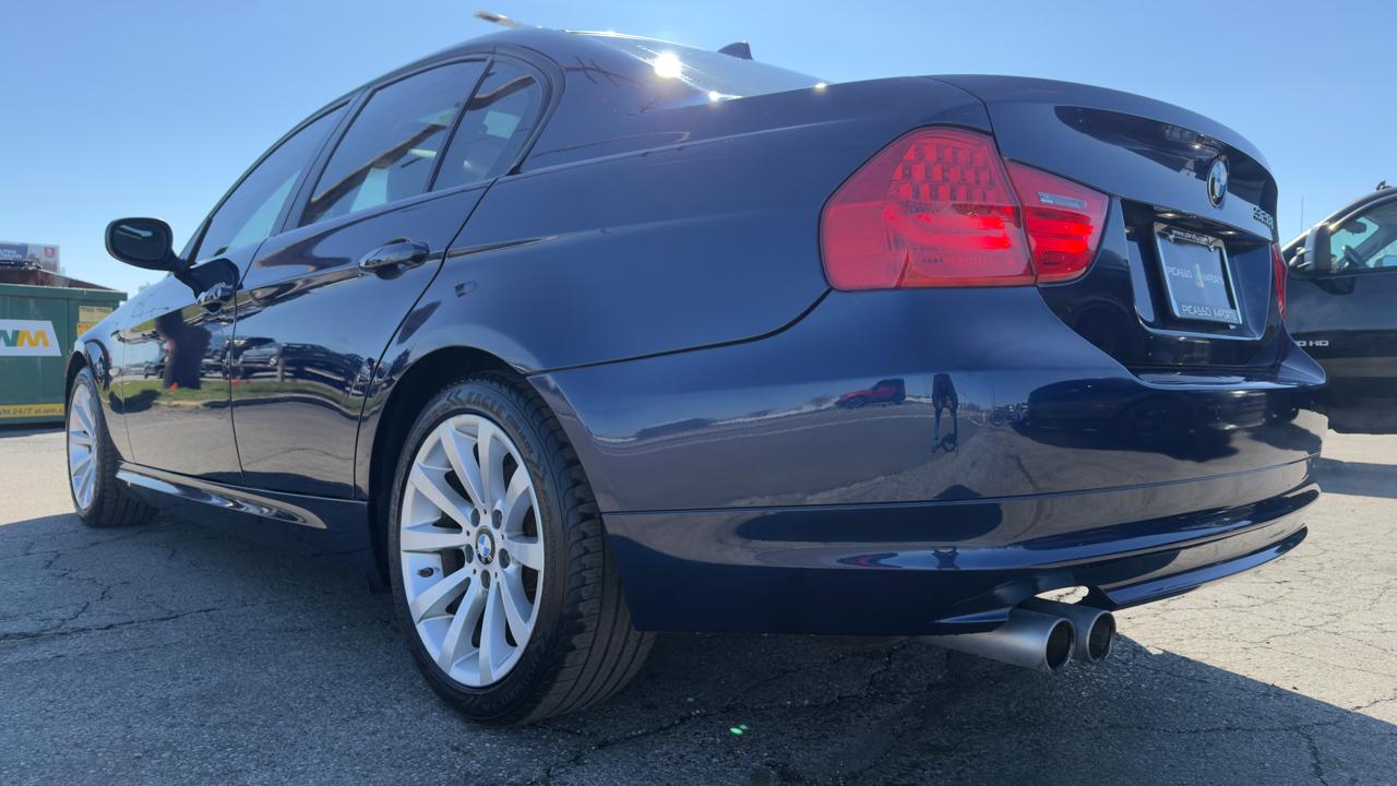 BMW 3 Series 4dr Sdn 328i RWD SULEV 2011