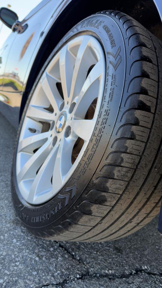 BMW 3 Series 4dr Sdn 328i RWD SULEV 2011