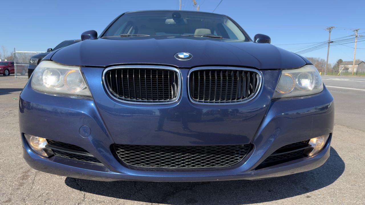 BMW 3 Series 4dr Sdn 328i RWD SULEV 2011