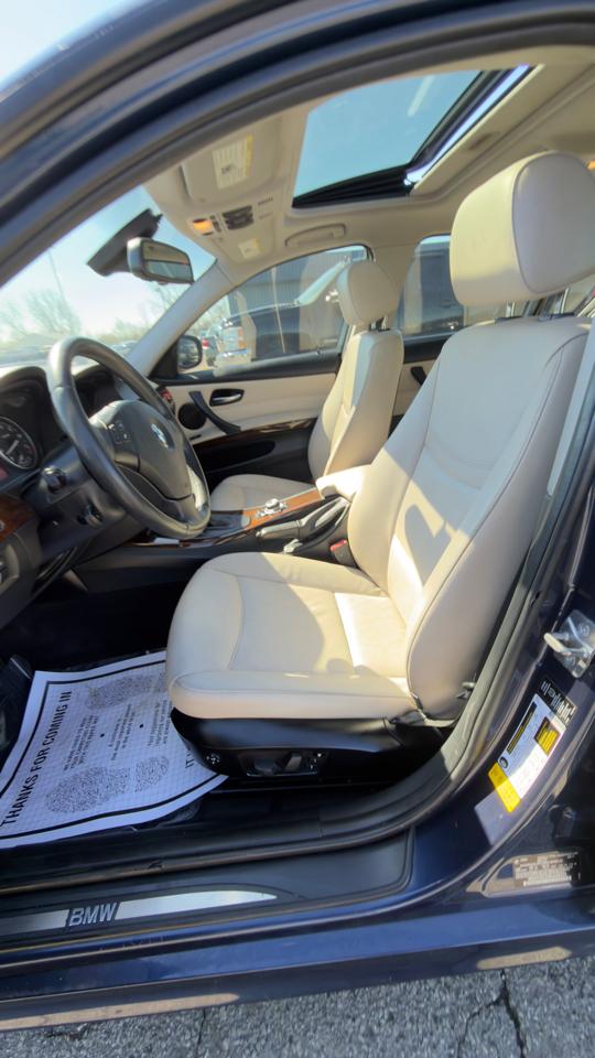 BMW 3 Series 4dr Sdn 328i RWD SULEV 2011