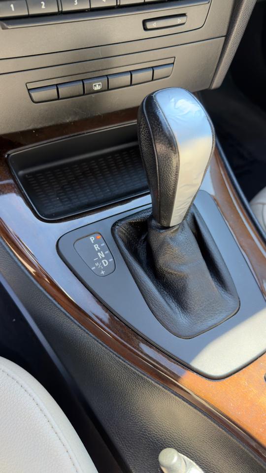 BMW 3 Series 4dr Sdn 328i RWD SULEV 2011