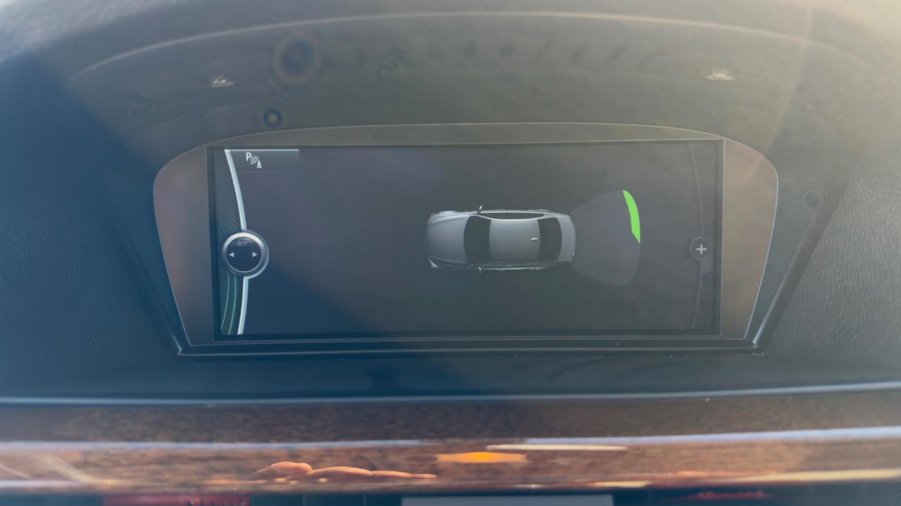 BMW 3 Series 4dr Sdn 328i RWD SULEV 2011