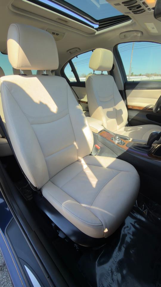 BMW 3 Series 4dr Sdn 328i RWD SULEV 2011