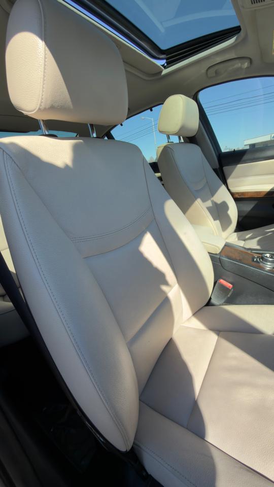 BMW 3 Series 4dr Sdn 328i RWD SULEV 2011